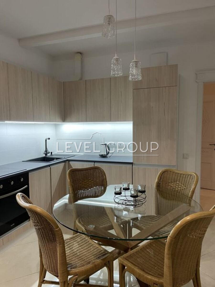 Продаж просторої 2-кімнатної квартири (80 м²) у Солом'янському районі! фото 1 Продаж просторої 2-кімнатної квартири (80 м²) у Солом'янському районі! фото 1