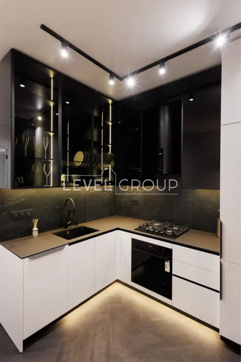 ������ 1-� �������� � ����� ��������� ������� 9/12 ���� 1