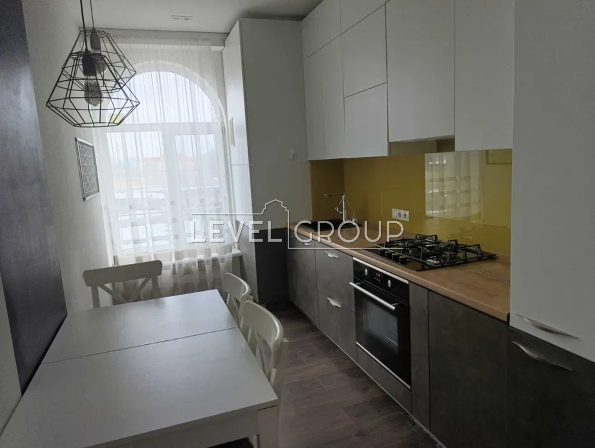 ��������� 2-������� ��������, �� '����������� �������', �����'������� �-� ���� 1