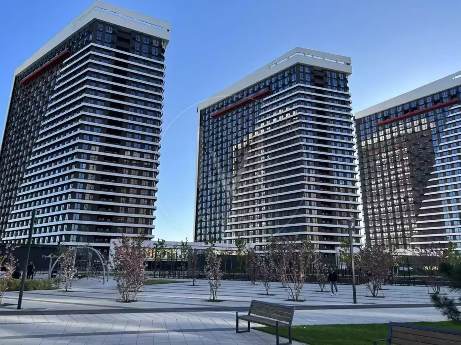1 472  Great   -   River Mall   1