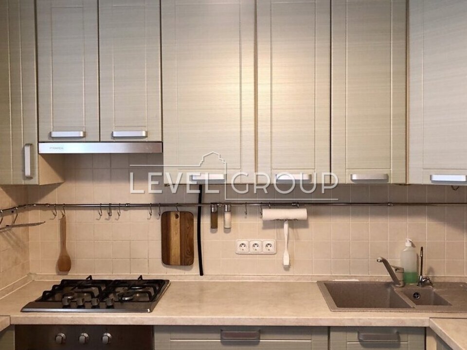 ��������� 2-������� ��������, �. ����������, ������������� �����, ������ ���� 1