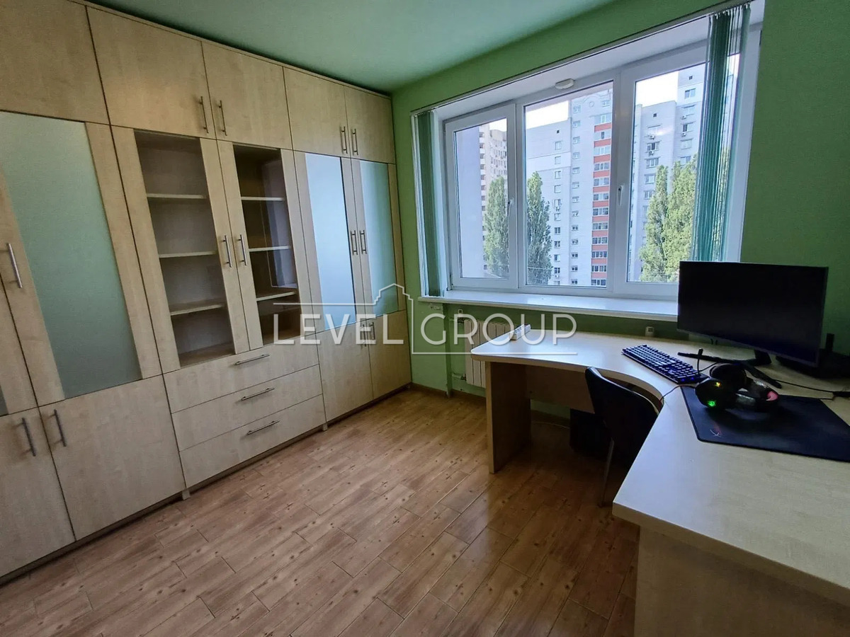 Продаж 3-кімнатної квартири по вул. Освіти фото 1 Продаж 3-кімнатної квартири по вул. Освіти фото 1