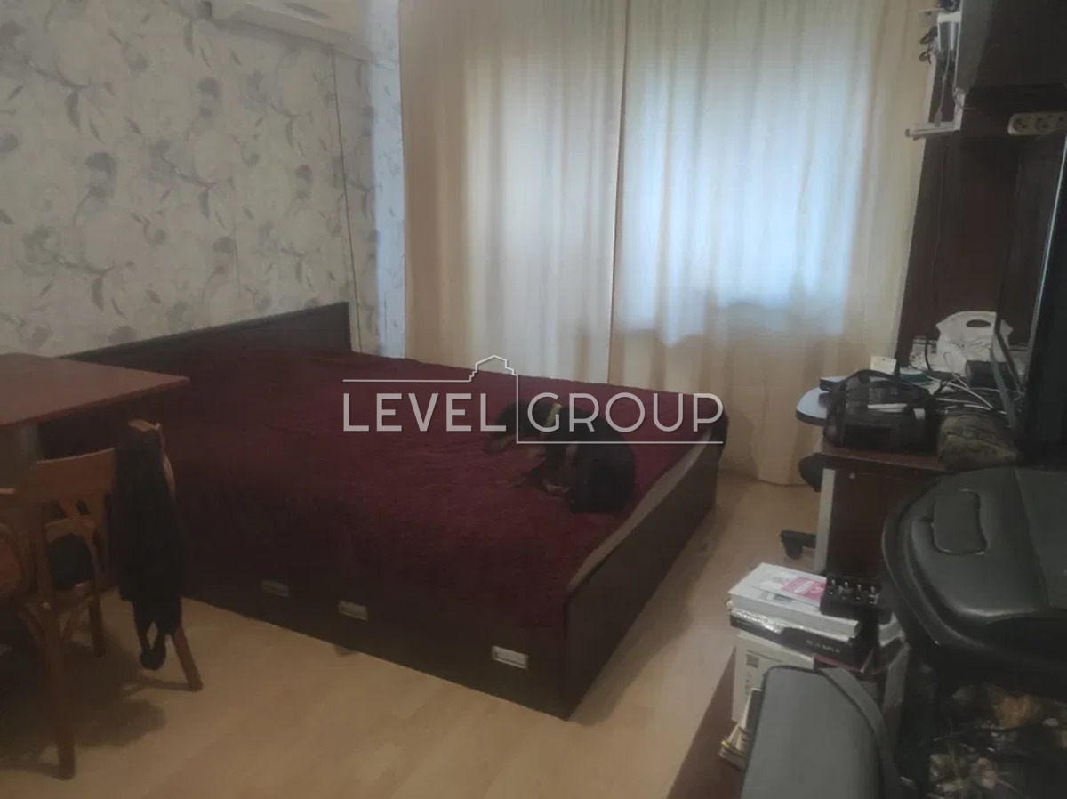 ������ ���������� �������� �� ������� �������� �����������, 122/2. ���� 1