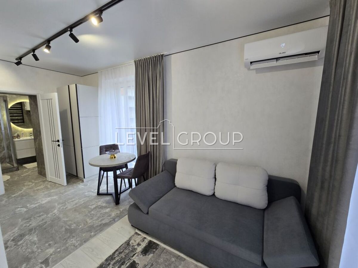 Стильна Студія 26 м² у ЖК «Молодість» фото 1 Стильна Студія 26 м² у ЖК «Молодість» фото 1