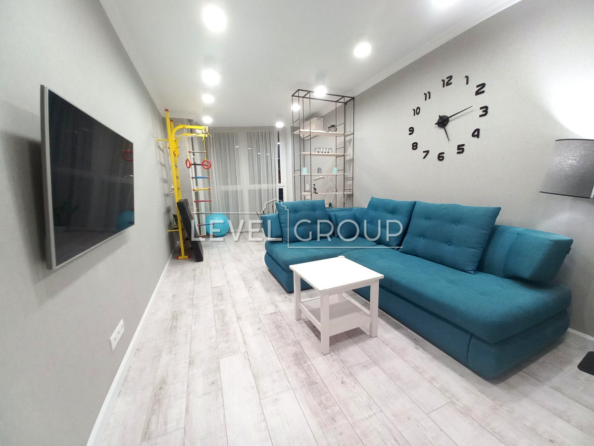 Продаж 2-кімнатної квартири з видом на озеро | вул. Драгоманова, 2 | Позняки фото 1 Продаж 2-кімнатної квартири з видом на озеро | вул. Драгоманова, 2 | Позняки фото 1