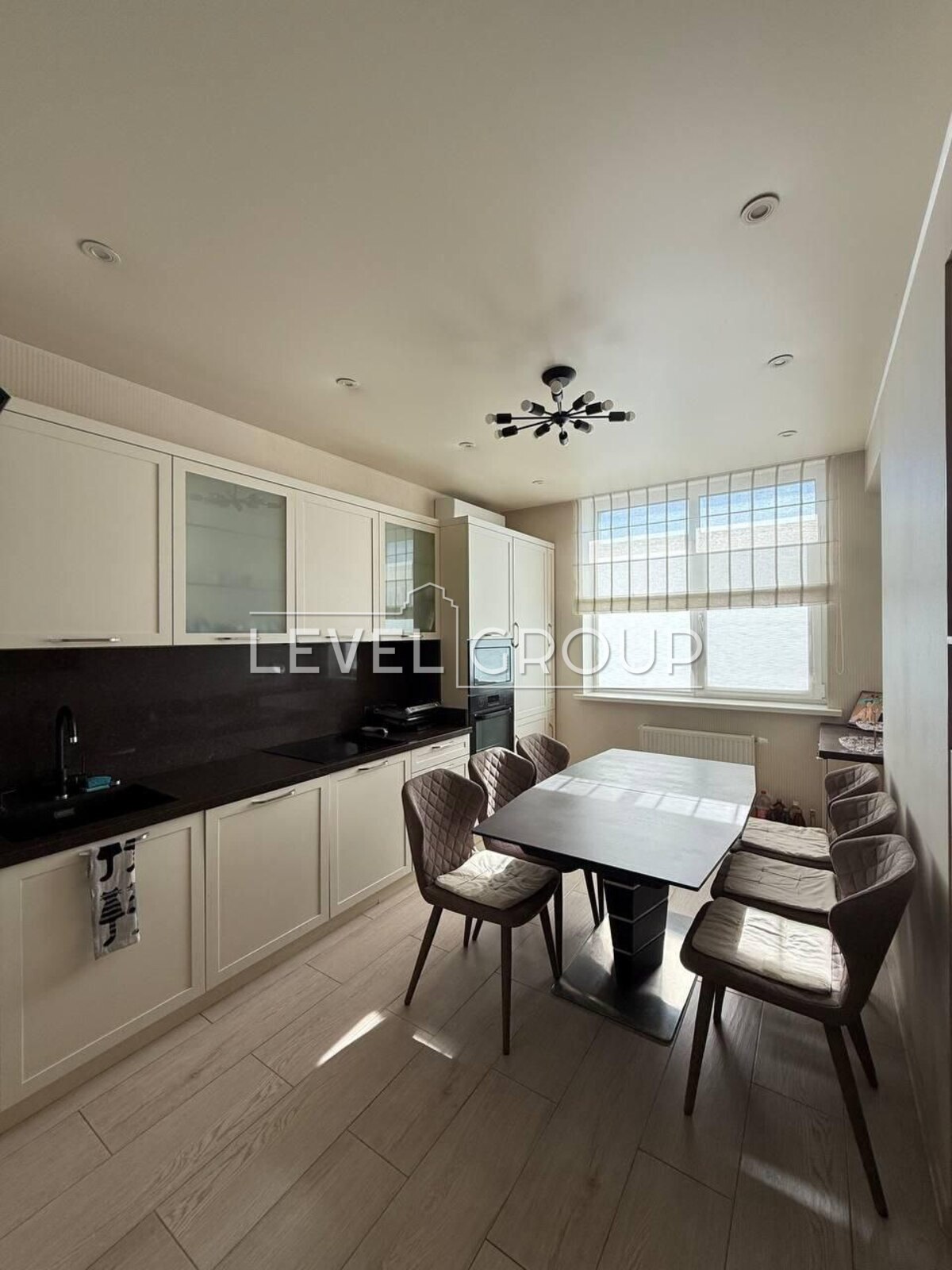 �������� 3-������� �������� 78 �² � ������������� �������� � ��������� ������� ���� 1