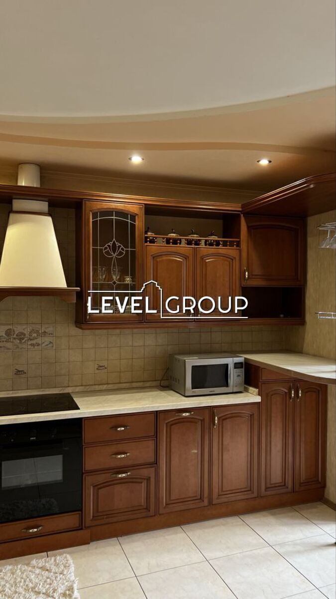 Продаж 3кім з ремонтом 107м2 Михайла Котельникова 37А. у Святошинському районі. метро Житомирська фото 1 Продаж 3кім з ремонтом 107м2 Михайла Котельникова 37А. у Святошинському районі. метро Житомирська фото 1