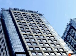 1    Metropole, 672,  -  3