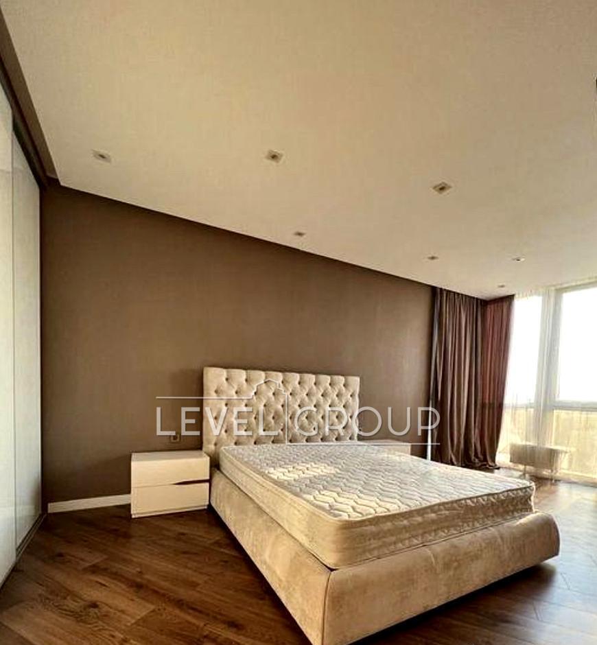 простора та видова квартира в ЖК «Київська Венеція» фото 1 простора та видова квартира в ЖК «Київська Венеція» фото 1