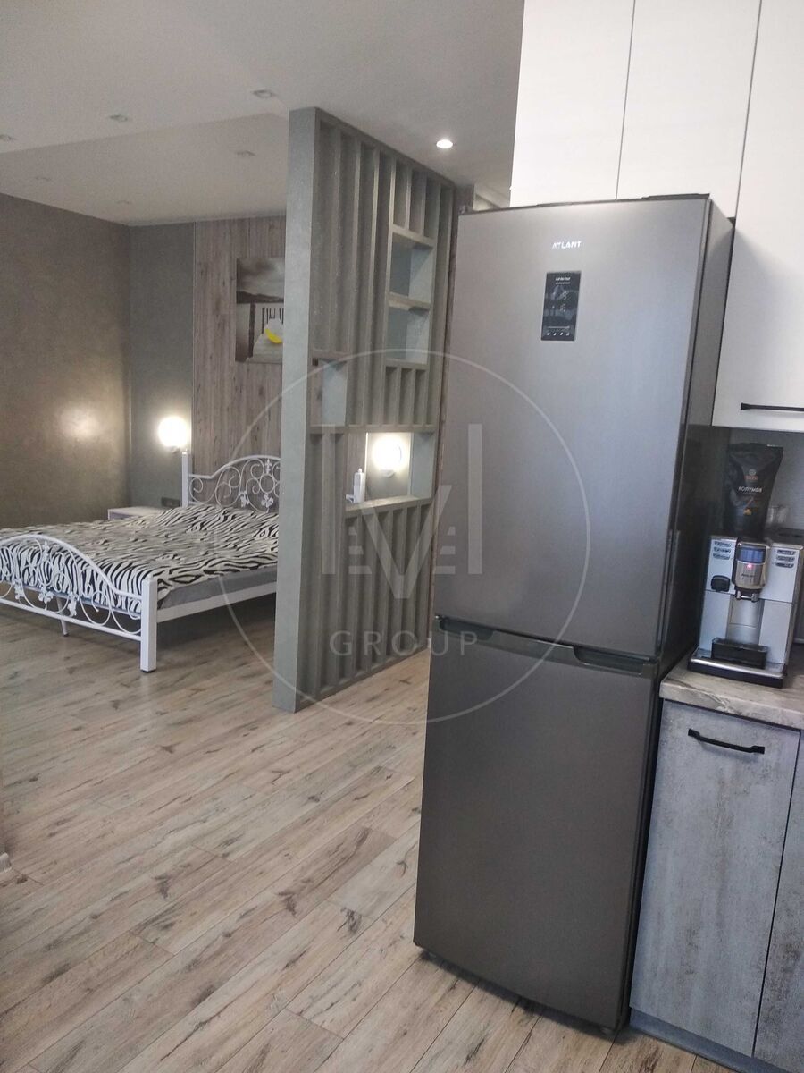  1  . 54  Obolon Tower  1