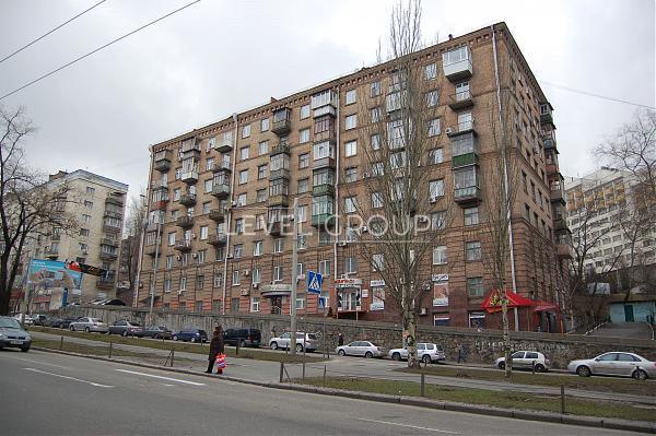 Продається двокімнатна квартира на бульв Лесі Українки. фото 1 Продається двокімнатна квартира на бульв Лесі Українки. фото 1