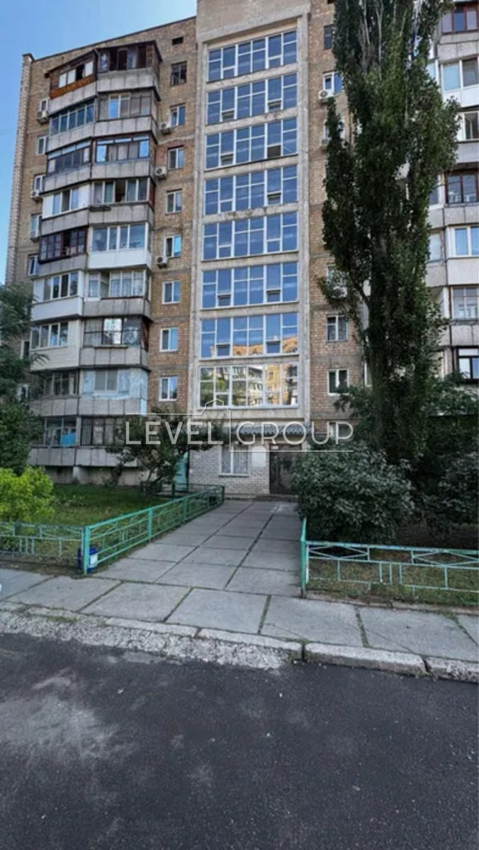 Продаж однокімнатної квартири за адресою Оболонський проспект 15а фото 1 Продаж однокімнатної квартири за адресою Оболонський проспект 15а фото 1