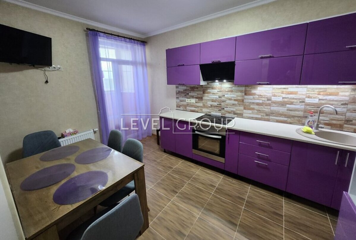 ������ 1-������� �������� 48 �2 � ����������� �� '������ ���'. ���� 1