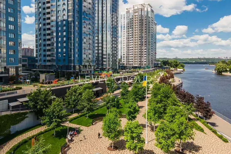 ������ �������� ��� ������� �� RiverStone 18 ������, ��������� ����. ���� 1