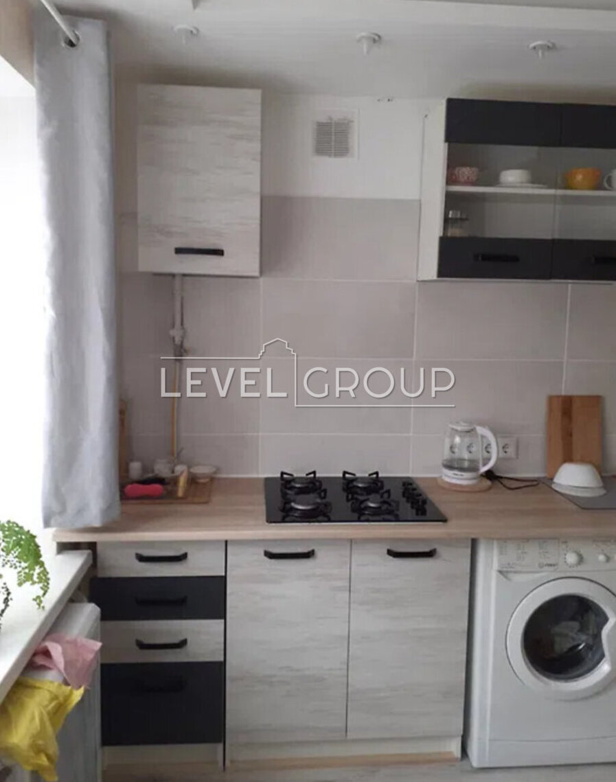 ������ 1� �������� �����-�������� 12 ���� 1