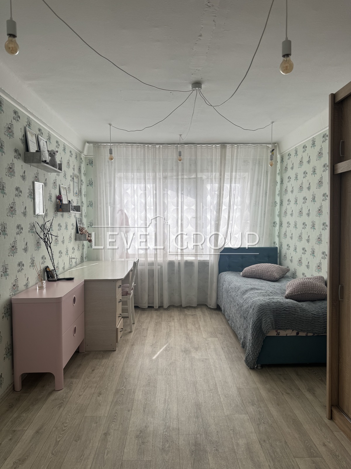 Продаж 2 кімнатної квартири з ремонтом, Братиславська, 8 фото 1 Продаж 2 кімнатної квартири з ремонтом, Братиславська, 8 фото 1