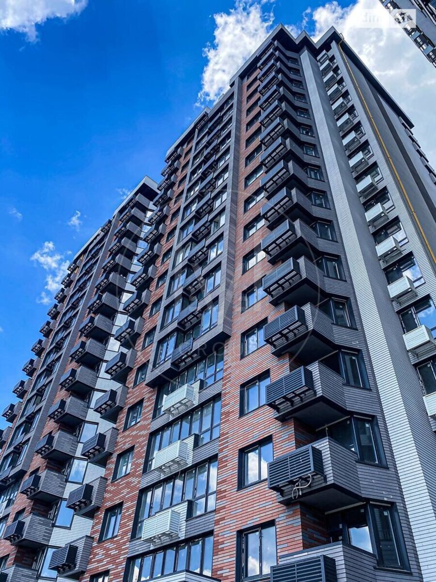  2-   .    West House  1