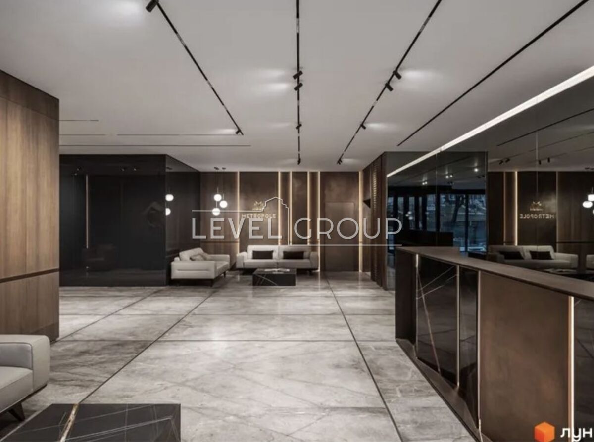 1    Metropole, 672,  -  1