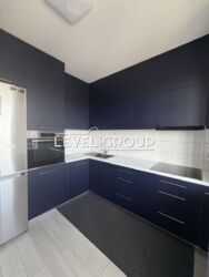  3-  (72 ²)   ' ѳ'  , 19  7