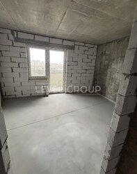  2     'Family & Friends' , 2  6