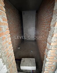  2     'Family & Friends' , 2  7