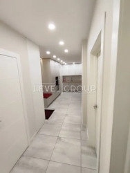 ����������� �� ������� ������� �� �������� 2-������� �������� � ��������� ������ �������, ������ �� 7-8 ������ ���� �� ����� ˳���������. ���� 10