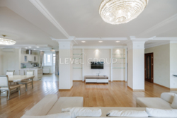 ����������� � ������ 3-������� �������� 212 �² � �� �ĳ����� ������� ������ ��������, 27� � ����� ���� ���� 13