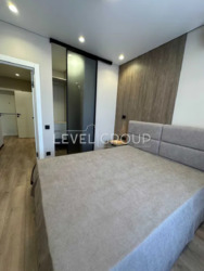 Продаж 1-кімнатної квартири з видом на Дніпро фото 2 Продаж 1-кімнатної квартири з видом на Дніпро фото 2