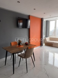 ������ 1 ��. �������� � �� 4U � ��������, 40�2 ���� 1