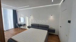   2 .    Taryan Towers  5