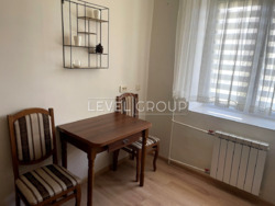 ������ 1-������� �������� ���. ��������, 21 (10�15 �� ���� �� ����� ���������) ���� 24