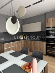 ������ 3-������� �������� � �� 'Central Park' ��������� ������ 123 �2 ���� 11