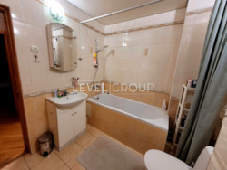 Продаж 3 кімнатної квартири в Святошинському районі Києва фото 10 Продаж 3 кімнатної квартири в Святошинському районі Києва фото 10