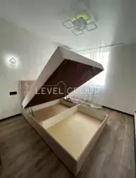  1   ( 2 )     8