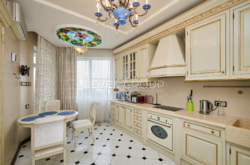 Ексклюзивна квартира з коштовним класичним інтер’єром фото 9 Ексклюзивна квартира з коштовним класичним інтер’єром фото 9