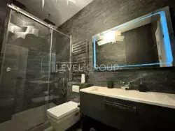 ������ 3-������� �������� �� Jack House ��� ������� ���������� ����� �� ����� ��� ������ ����������� ����� ���� 18