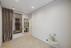  2-()       Crystal Park Tower  17