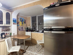 Продаж 3 кімнатної квартири в Святошинському районі Києва фото 6 Продаж 3 кімнатної квартири в Святошинському районі Києва фото 6