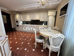 Продаж УНІКАЛЬНОЇ 3к кв. вул. Старонаводницька, 4в, метро Печерська. фото 1 Продаж УНІКАЛЬНОЇ 3к кв. вул. Старонаводницька, 4в, метро Печерська. фото 1