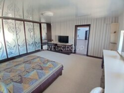 ������ ������������� 9 ��������� �������� ��������� 555� � ������� �� ��������� ���� 18