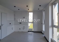 Студія БІЗНЕС-КЛАСУ 32 м² з частковим ремонтом – готова до вашого авторського облаштування! фото 9 Студія БІЗНЕС-КЛАСУ 32 м² з частковим ремонтом – готова до вашого авторського облаштування! фото 9