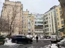 Чудова 3-кімнатна квартира в центрі Києва по вул. Обсерваторна 10, 121 кв.м. фото 24 Чудова 3-кімнатна квартира в центрі Києва по вул. Обсерваторна 10, 121 кв.м. фото 24