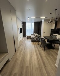 ������ ���������� 2������� �������� � ����������� ��Paradise Avenue. ���� 2