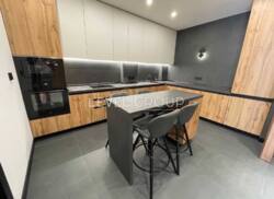 ������ 3-������� �������� ������������ ����� ���. ������ �����������, 33-� ���� 10