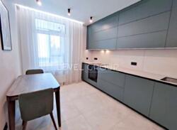 ��������� ������� 1-������� �������� � �� ����� ����� '�������� �����' �� ���.����������, 24�. � ����������� ������ ����� ����. ���� 2