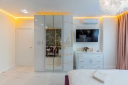  2-      Obolon Residences,. 26   .  4