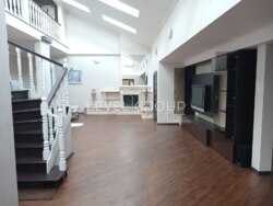 ������ ������������� 9 ��������� �������� ��������� 555� � ������� �� ��������� ���� 13