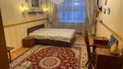 Продаж 3к на Тарасівська вул., 29/50 фото 2 Продаж 3к на Тарасівська вул., 29/50 фото 2