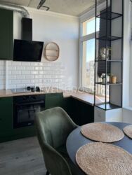 ������ 2-������� �������� 63 �2 � �� ParkLand �������� ���� 9