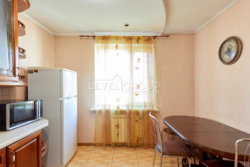 Продаж 3-кімнатної кв. вул. Анни Ахматової вул., 43. фото 3 Продаж 3-кімнатної кв. вул. Анни Ахматової вул., 43. фото 3